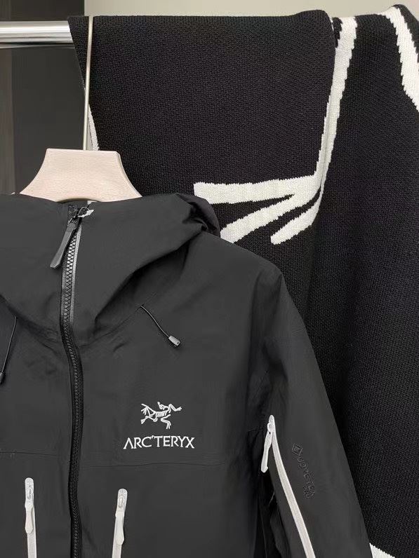 Arcteryx Outwear